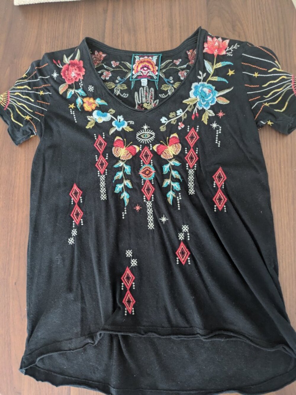 Johnny Was Black Embroidered Tee  xxs